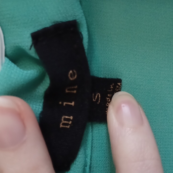 Mine small sheere blouse - Picture 2 of 3